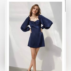 Navy long sleeve J.ing dress